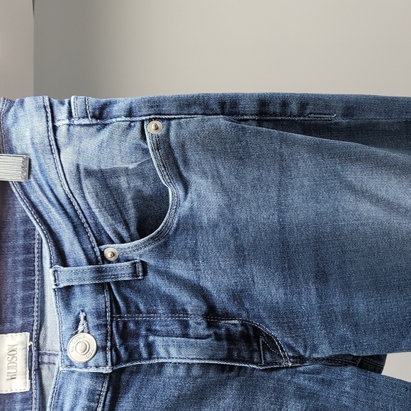 HUDSON Jeans ~ Krista Super Skinny Destroyed Hem Jeans - Picture 6 of 16